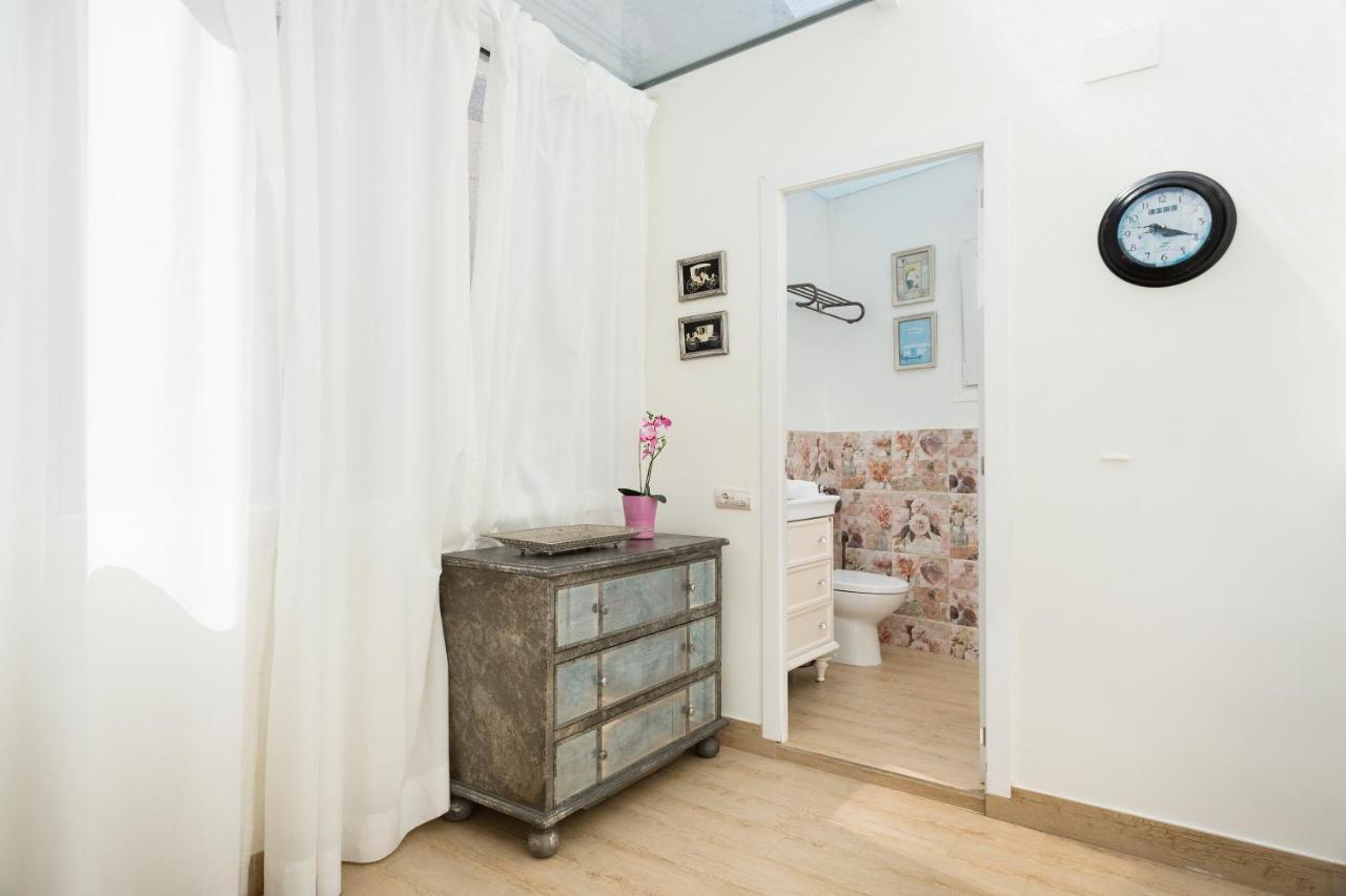 Sitges Spaces Beach House-4 Bedrooms, 3 Bathrooms, Large Terrace, Jacuzzi, Center-Beach Εξωτερικό φωτογραφία