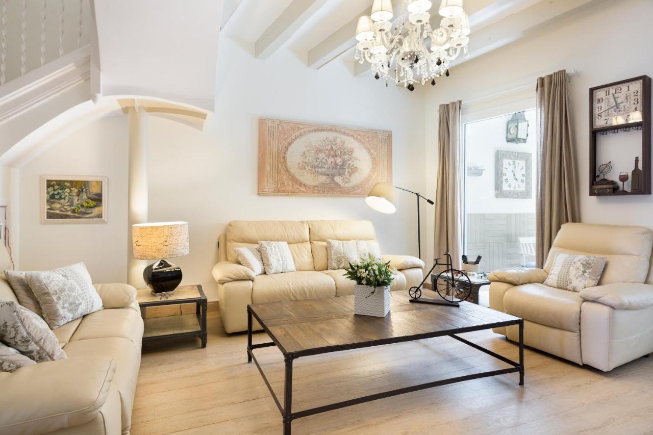 Sitges Spaces Beach House-4 Bedrooms, 3 Bathrooms, Large Terrace, Jacuzzi, Center-Beach Εξωτερικό φωτογραφία